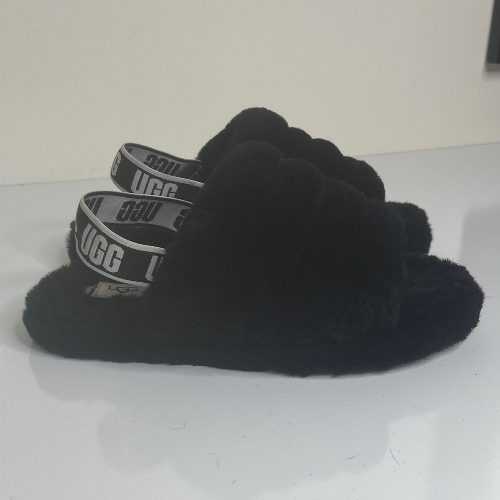 Ugg Black Yeah Slippers Size 5 - 6